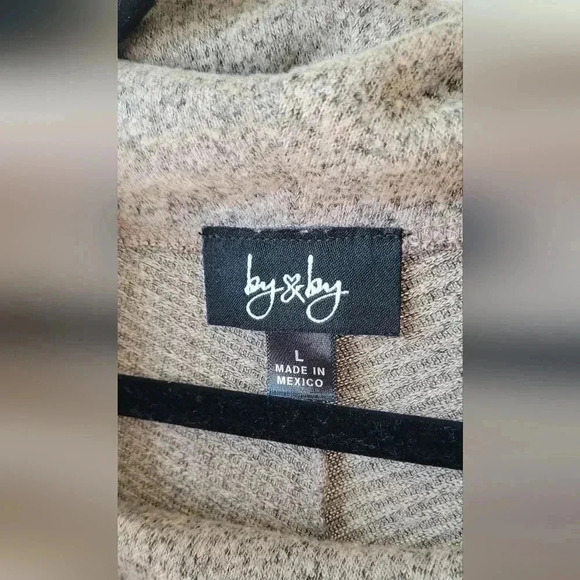 By & By Cowl Neck Sweater, Neutral Beige & black, size Large - Picture 4 of 4